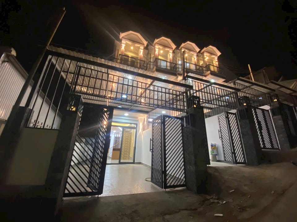 Nhà bán Lý Nam Đế Đà Lạt 70m² giá 4 tỷ - Pháp lý rõ ràng, sẵn sàng vào ở!