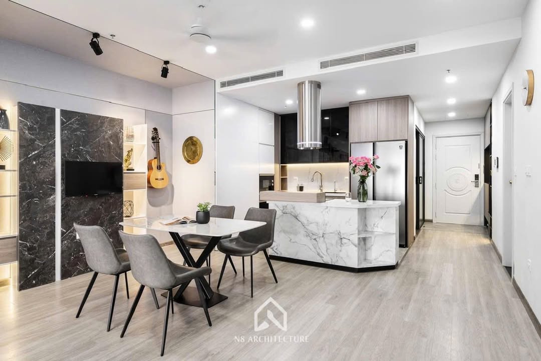 Căn hộ Royal City R2 quận Thanh Xuân 110m² giá 28 triệu - Full nội thất sang trọng!