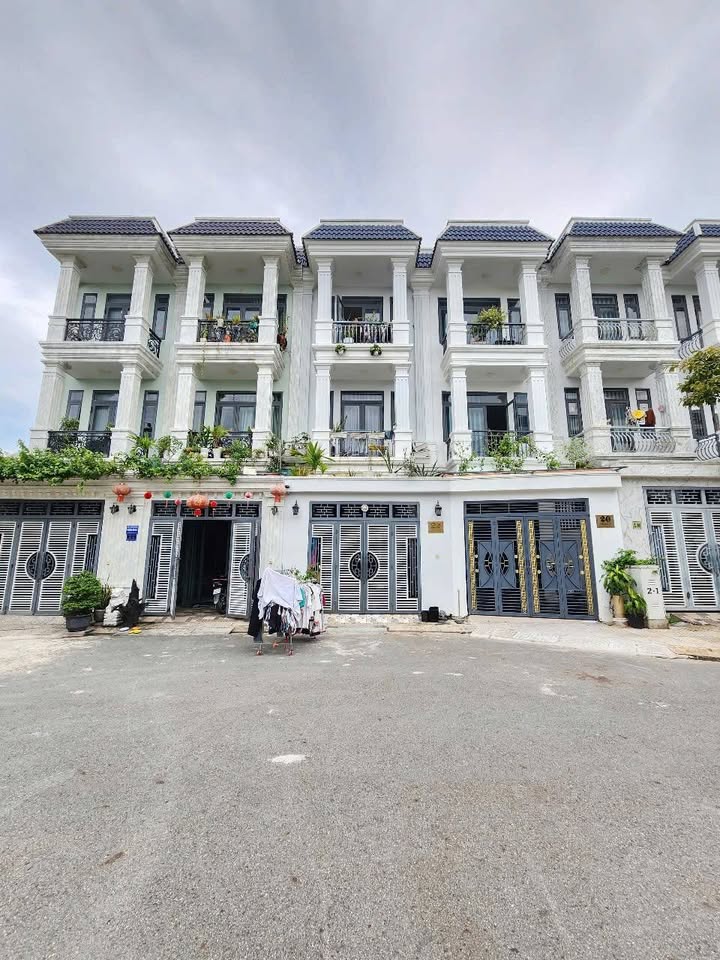 Nhà 1 Trệt 2 Lầu KDC Hoàng Nam 62m² giá 4.1 tỷ - Sổ hồng hoàn công, hỗ trợ ngân hàng!