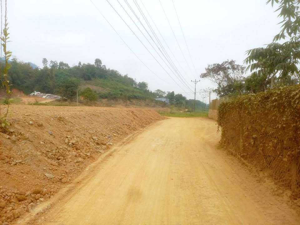 Đất Tổ 11 Nông Tiến 100m² giá chỉ 7xx triệu - Đường bê tông ô tô vào tận nơi!