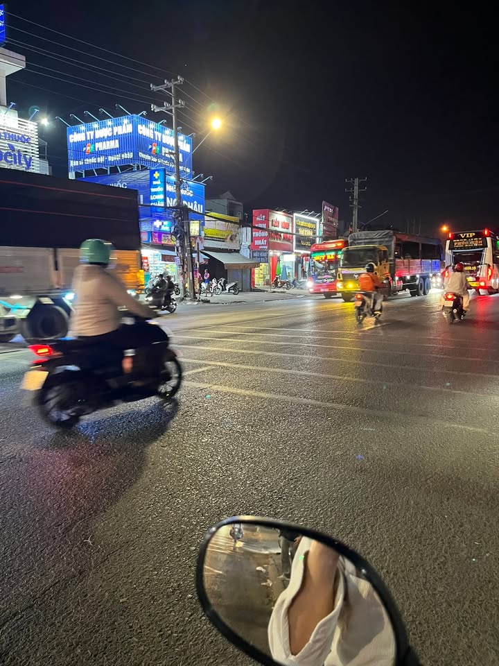 Nhà FrontHouse QL1A, Biên Hòa 180m² giá 9.5 tỷ - Kinh doanh siêu lợi nhuận!