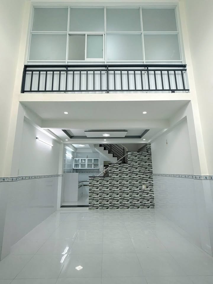 Nhà phố mặt tiền Đường tỉnh lộ 10, Bình Tân 40m² giá 4.7 tỷ - Đầu tư sinh lời vượt trội!