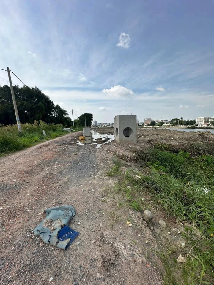 Đất ven sông Vàm Thuật An Phú Đông Q12 1412m² giá 15 tỷ - Cơ hội đầu tư vàng!