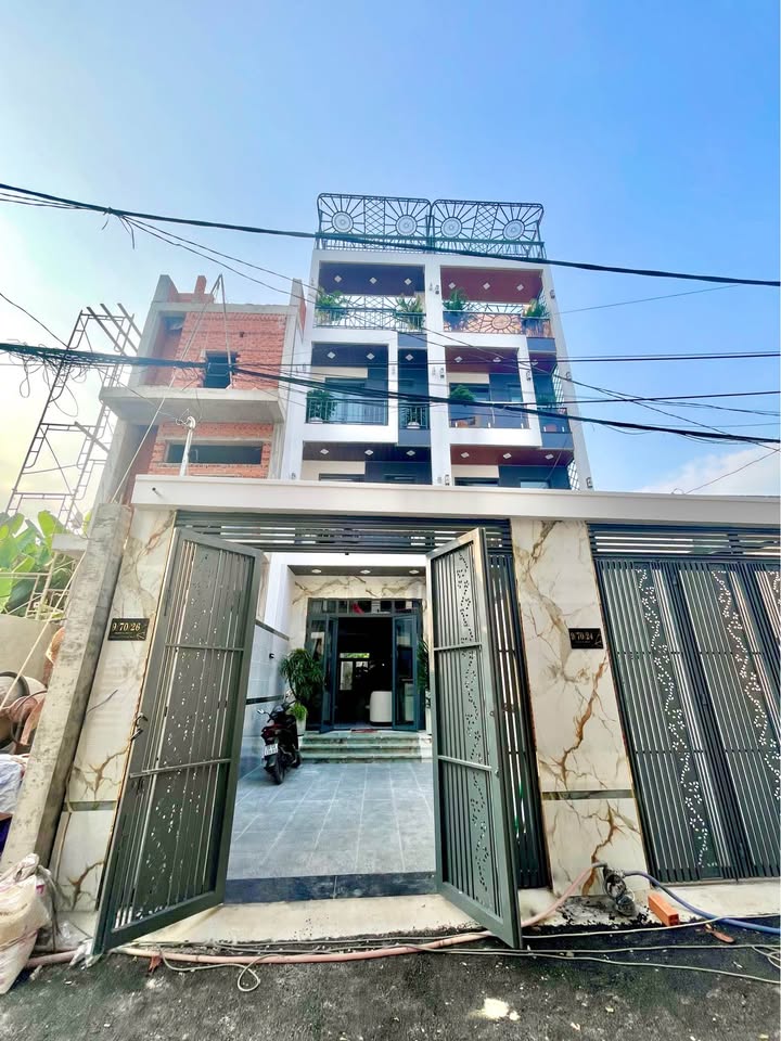 Nhà mới xây Thạnh Xuân 101m² giá 7.35 tỷ - Nội thất sang trọng, gần trường học!