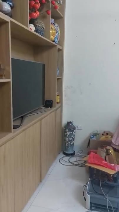 Căn hộ Tập thể tầng 1 Khương Đình 40m² giá 2.77 tỷ - Sổ đỏ chính chủ, nhanh tay sở hữu!