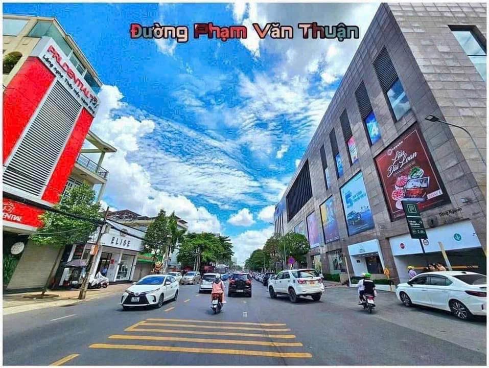 Nhà mặt tiền Phạm Văn Thuận, Biên Hòa 210m² giá 21 tỷ - Sổ riêng, full thổ cư!