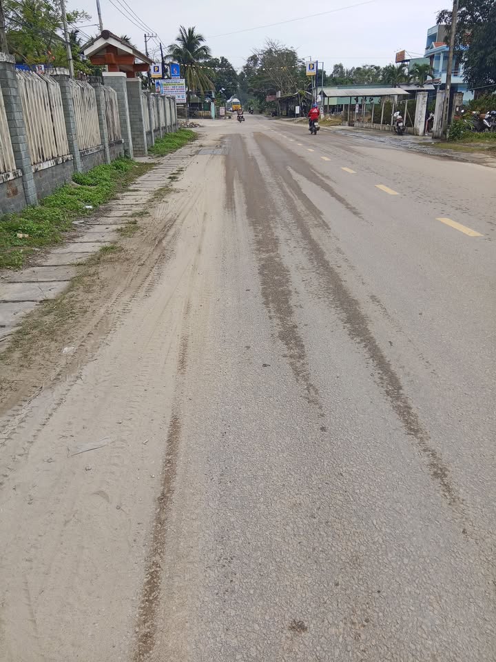 Lô đất Lạc Long Quân, Huyện Điện Bàn, 120m² chỉ 3.5 tỷ - Cơ hội đầu tư tuyệt vời!