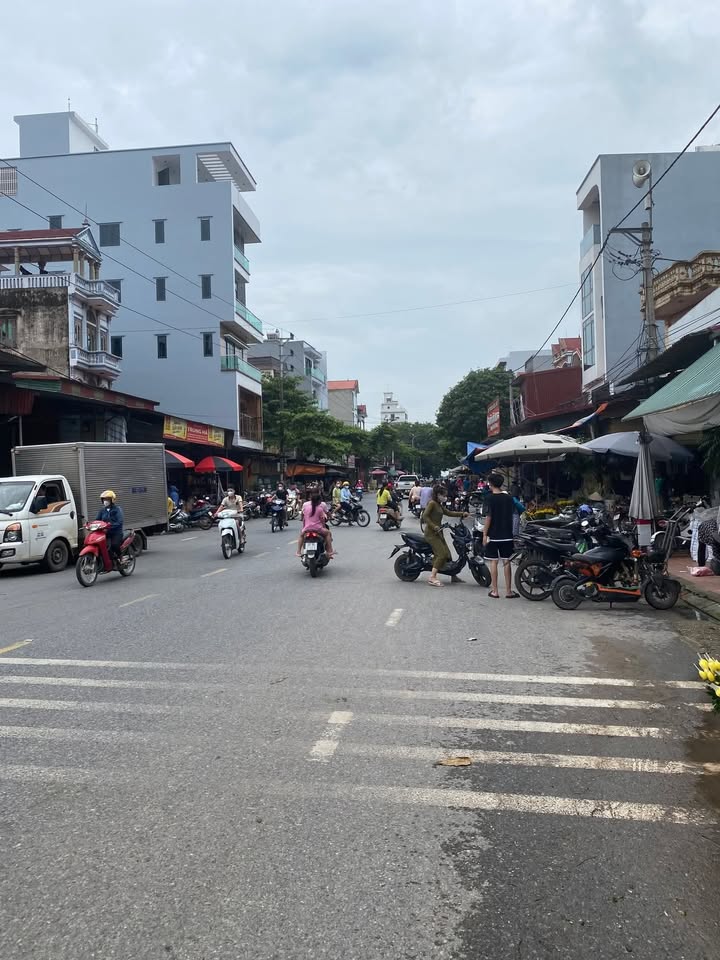 Nhà mặt phố 286, Văn Môn, Quế Võ - Diện tích 120m² - Phù hợp kinh doanh ngay!