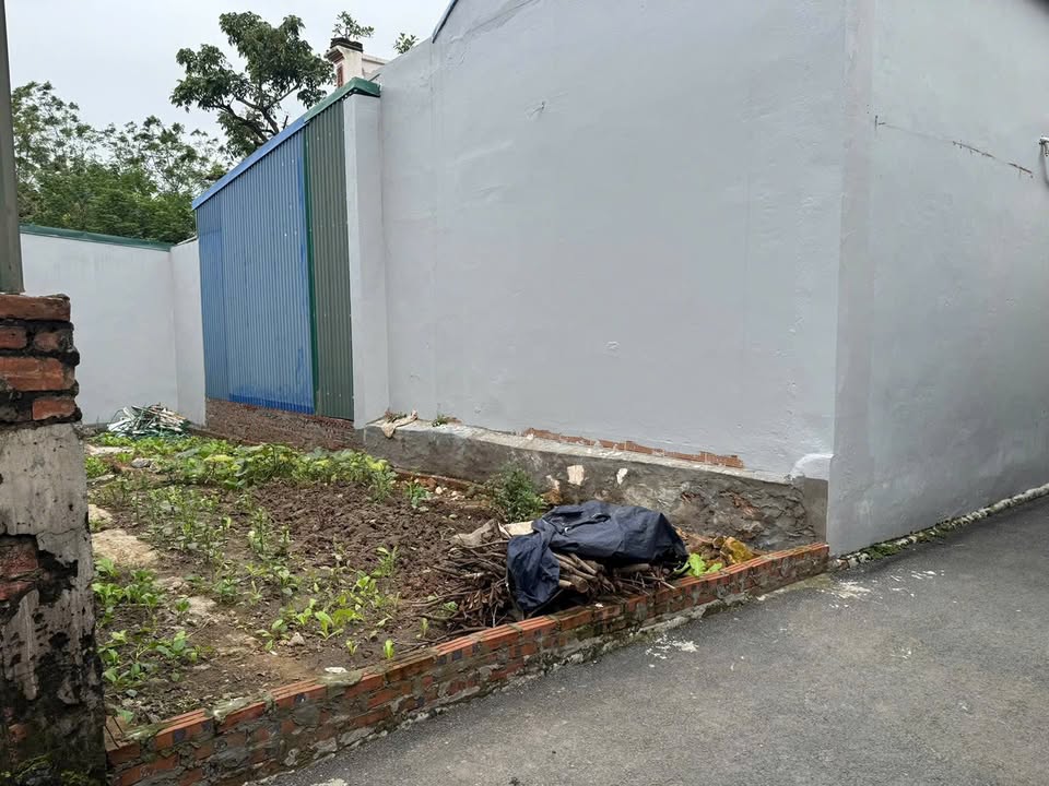 Đất nền Chúc Sơn, Chương Mỹ 51m² giá 3 tỷ - Hỗ trợ xem đất nhanh chóng!