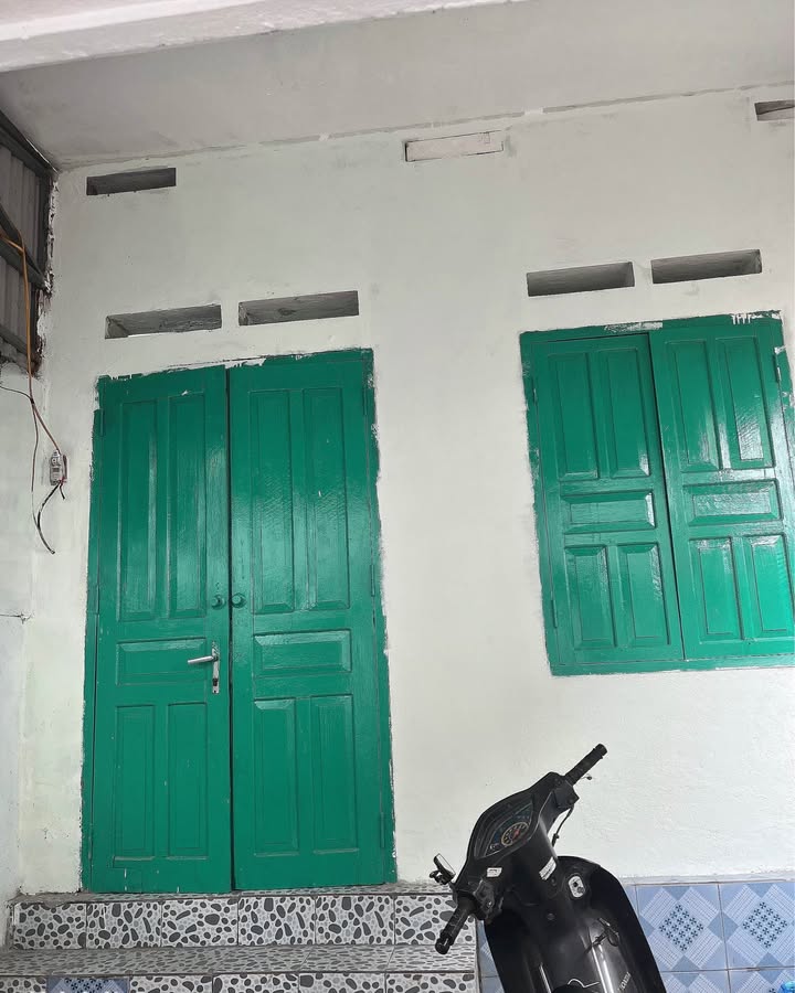 Nhà cấp 4 Cẩm Thành 68m² giá 1.6 tỷ - Sổ đỏ chính chủ, gần chợ và trường học!