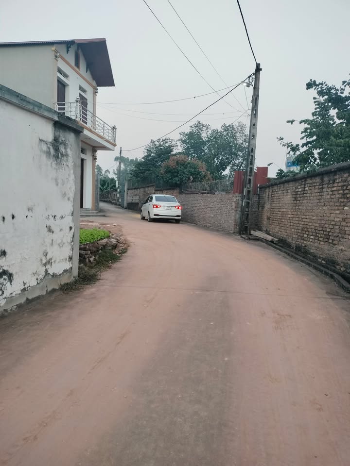 Đất thổ cư Thị trấn Cao Thượng 92m² giá 1.6 tỷ - Nằm sát cụm công nghiệp