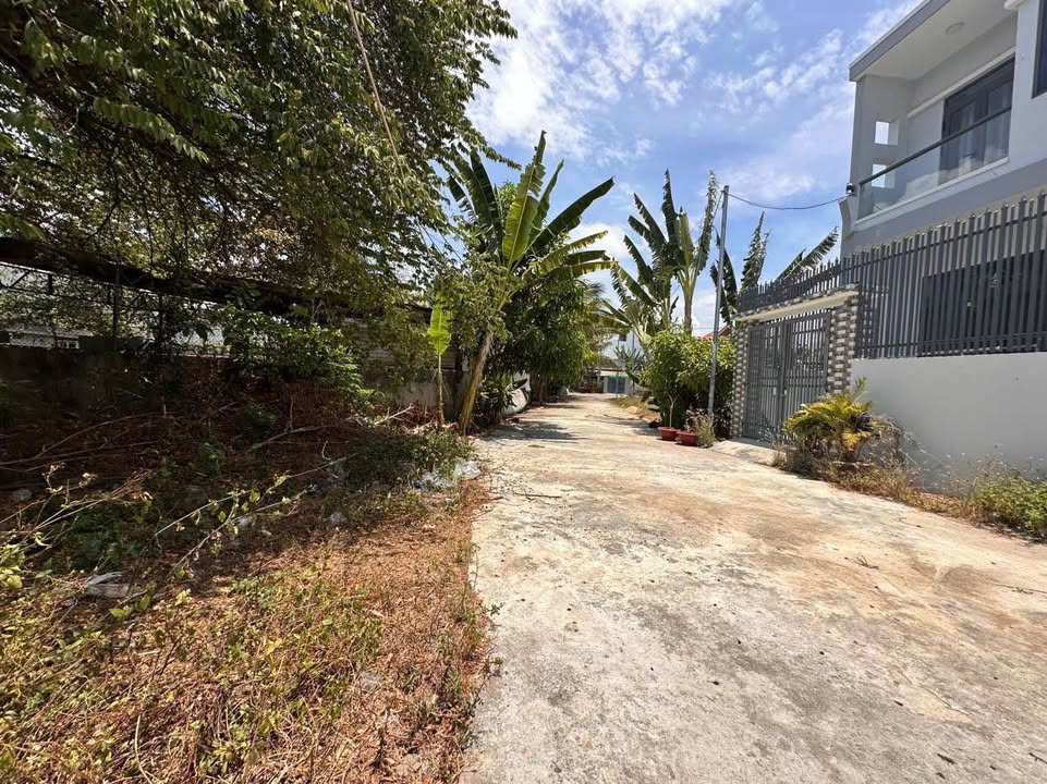 Lô đất Vĩnh Trung, Nha Trang 68.3m² giá 1.6 tỷ - Đầu tư sinh lời ngay!