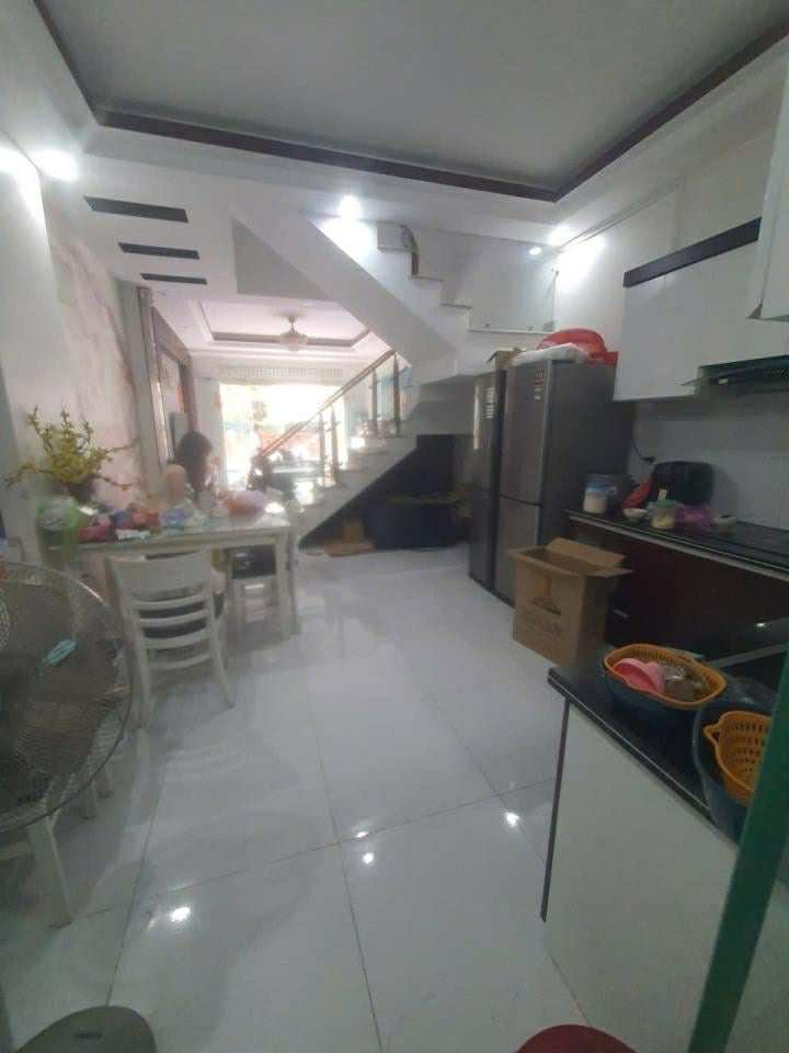 Nhà cho thuê 3 tầng tại Đồng Hòa, Kiến An 45m² - Rộng rãi, gần trường học!