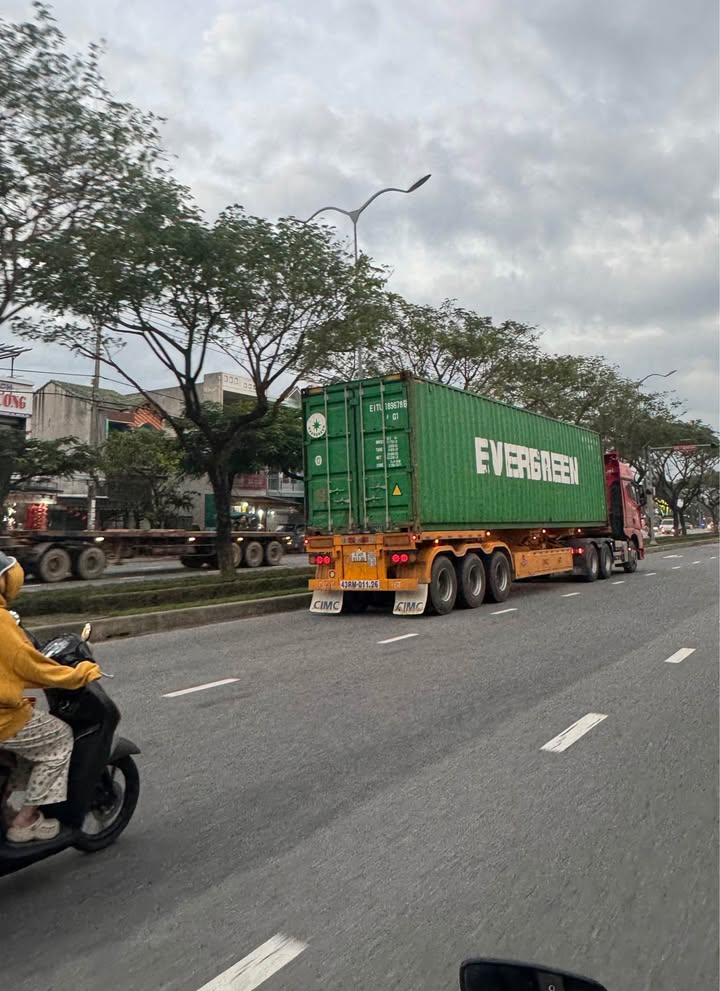 Mặt tiền kinh doanh Đinh Gia Trinh, Hòa Xuân 95m² giá chỉ 12.x tỷ - Cơ hội đầu tư hiếm có!