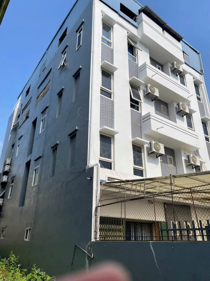 Nhà nghỉ 4 tầng tại Nam Định 270m² giá 11 tỷ - Đầu tư sinh lời ngay!