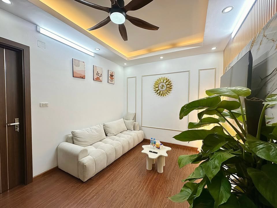 Căn hộ cho thuê Nguyễn Xiển 56m² giá 10 triệu - Full đồ, chỉ việc vào ở!