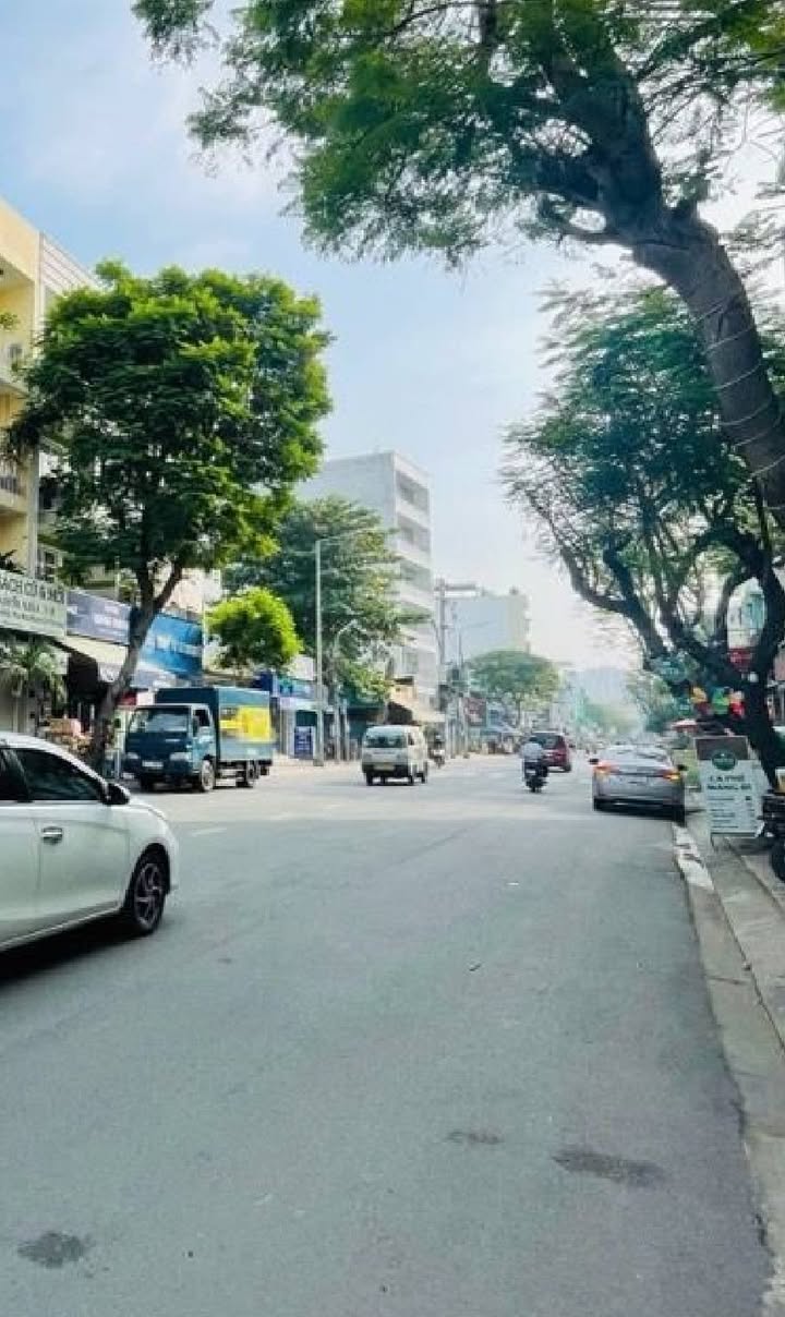 Bán nhà Quận 6, Phường Bình Tiên 38m² nhỉnh 5 tỷ - Hẻm xe hơi thẳng trục, tiện ích đầy đủ!