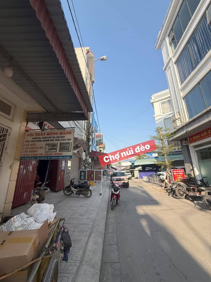 Shophouse tại trung tâm thương mại Núi Đèo 82.8m² giá 5 tỷ - Cơ hội đầu tư tuyệt vời!