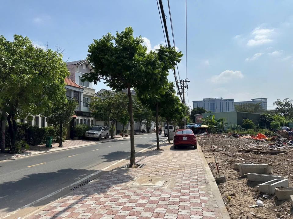 Bán mặt tiền FrontHouse Linh Trung, Thủ Đức 1000m² giá 65 tỷ - Cơ hội đầu tư tuyệt vời!