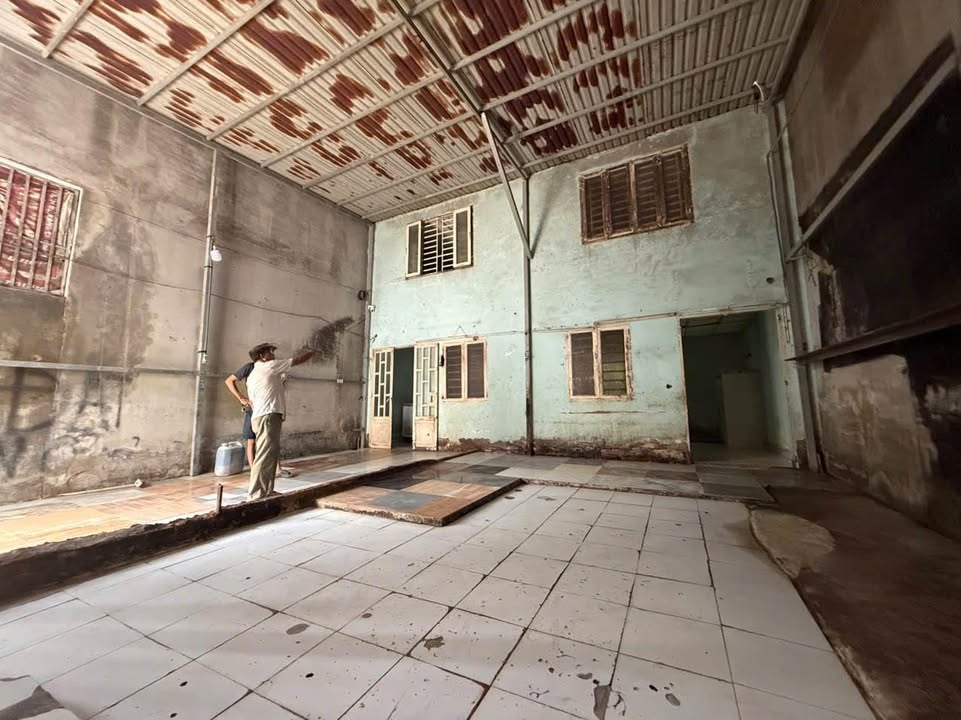 Kho mini cho thuê tại Thạnh Xuân, Q12 - Diện tích 128m², giá chỉ 6 triệu/tháng!