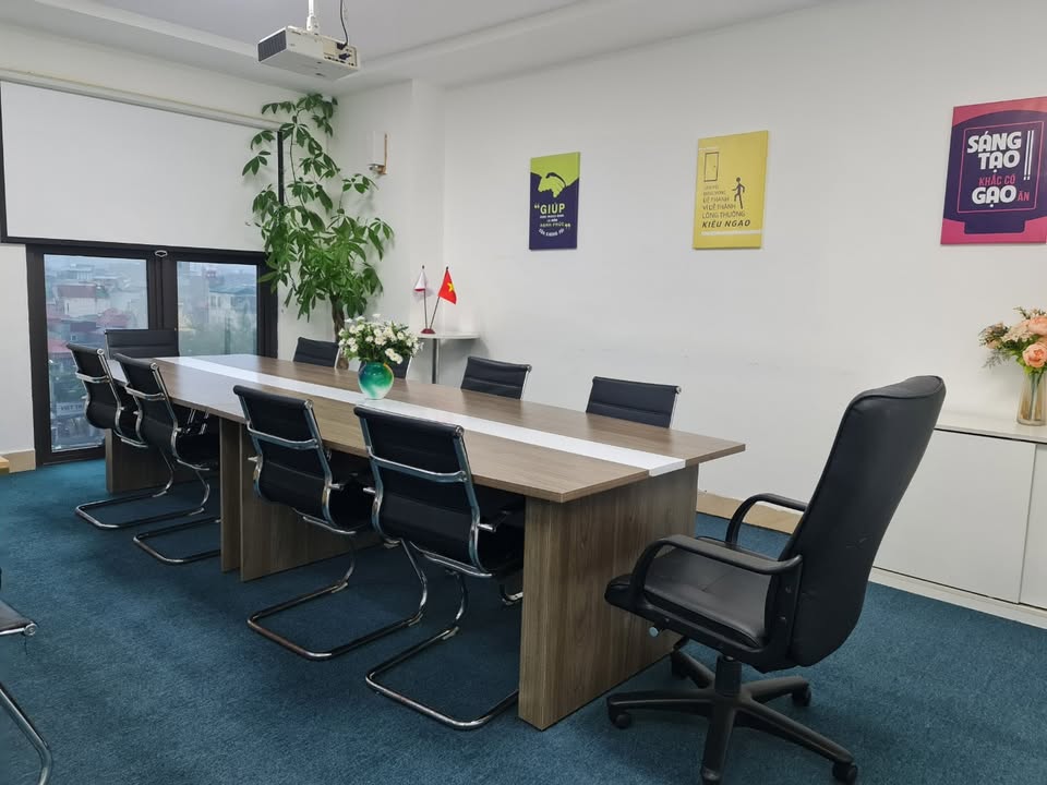 Cho thuê văn phòng Nguyễn Ngọc Vũ 140m² giá 30 triệu - Tòa nhà mới hoàn thiện!