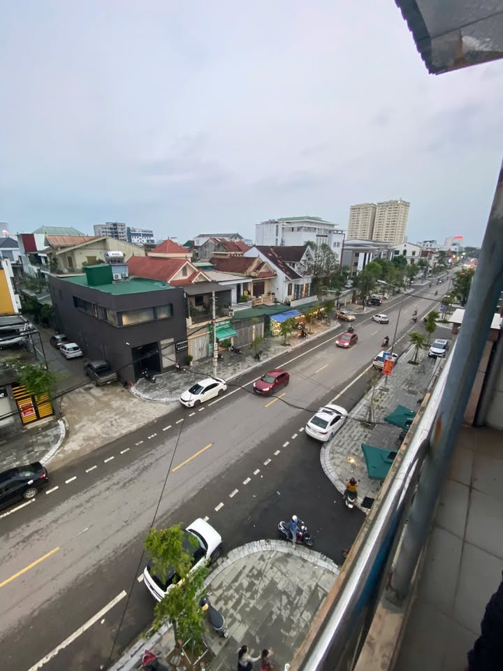 Nhà cho thuê mặt tiền An Dương Vương 210m² giá 15 triệu - Phù hợp làm văn phòng, dạy học!