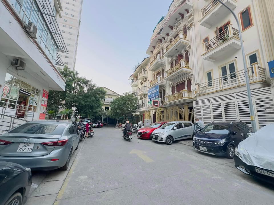 Nhà mặt ngõ to như phố Thanh Xuân 75m² - Đầu tư lý tưởng cho mọi nhu cầu!