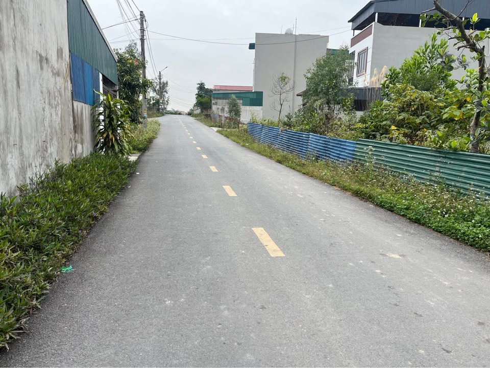 Đất mặt tiền 9,8m khu 8 Thanh Sơn, Uông Bí 121m² giá 1,6 tỷ - Cơ hội đầu tư tuyệt vời!