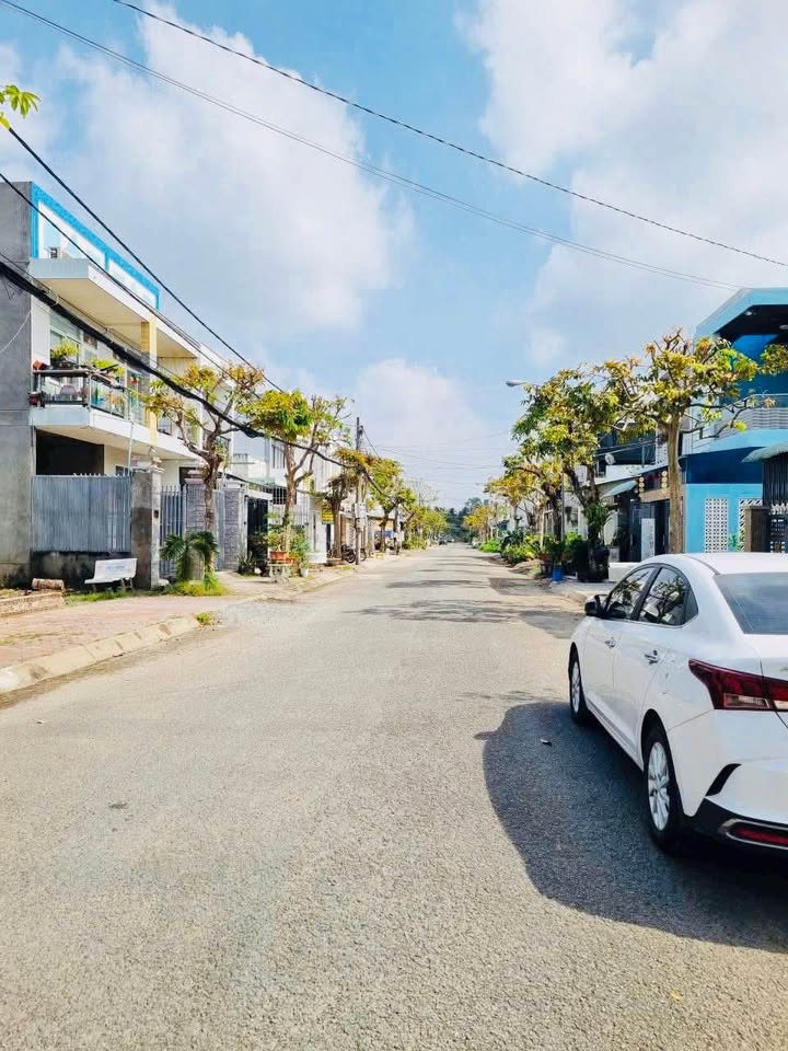 Nhà phố Khu Sao Mai Bến Tre 86m² giá 4.4 tỷ - Chính chủ bán, đầy đủ nội thất!