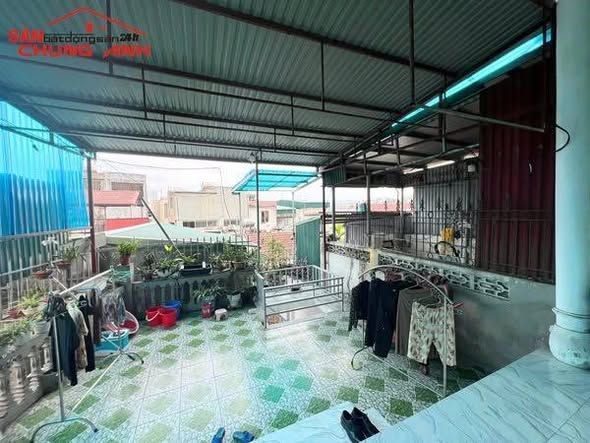 Nhà riêng 1.5 tầng tại phường Yết Kiêu, Hạ Long - Giá 1.35 tỷ - An ninh tốt, gần khu vui chơi!