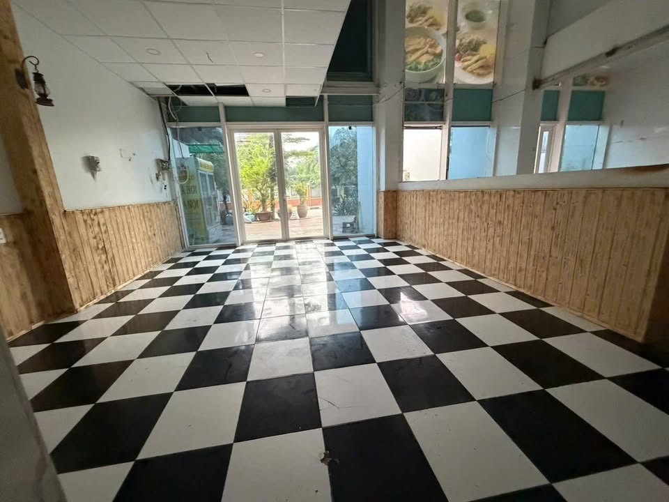 Shophouse Krisvue 90m² giá 14 triệu - Vị trí đắc địa cho kinh doanh!