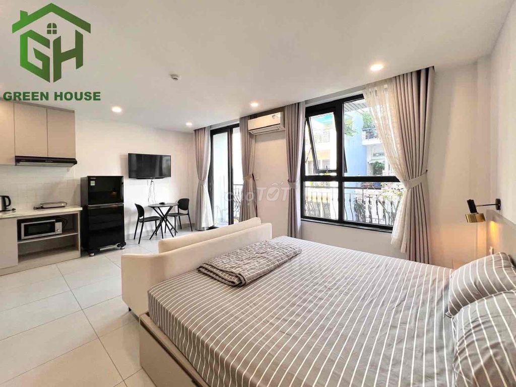 Căn hộ quận 10 40m² giá 9.5 triệu - Ban công thoáng mát, đầy đủ nội thất