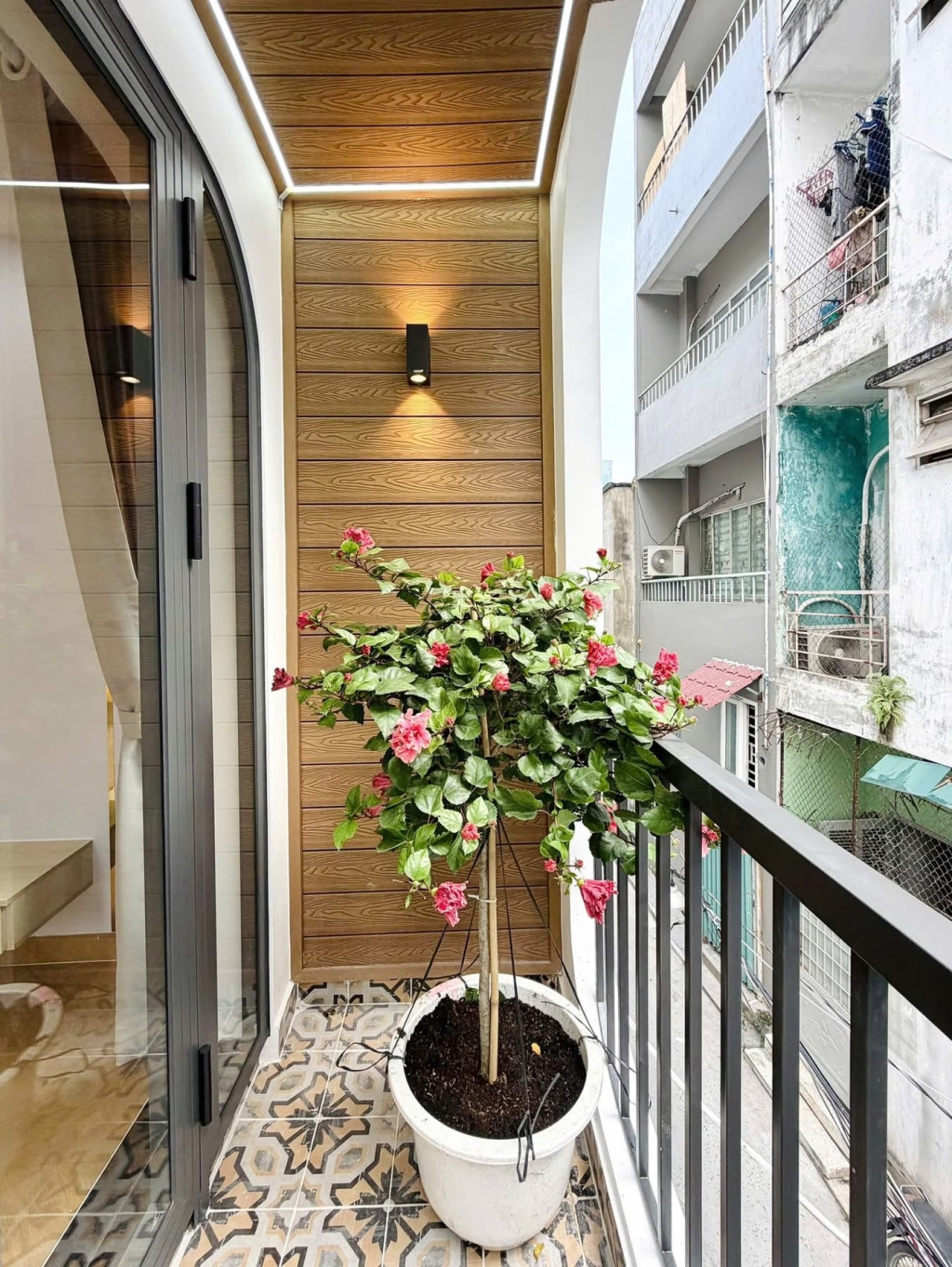 Nhà phố Nguyên Hồng, Bình Thạnh 56.4m² giá 3.89 tỷ - Full nội thất, an ninh tốt!