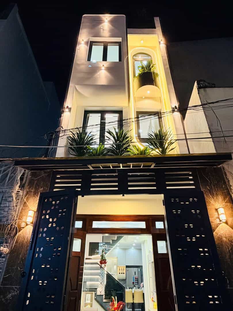 Nhà riêng An Phú Đông 50.7m² giá 2.7 tỷ - Sổ hồng chính chủ, hoàn công đầy đủ!