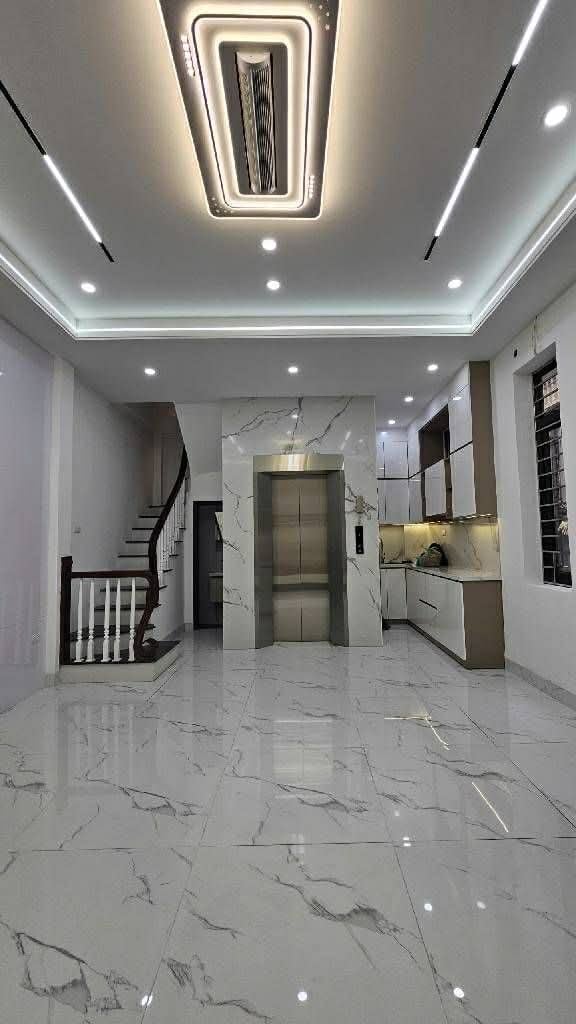 Nhà đẹp Quỳnh Lôi, Hai Bà Trưng 62m² giá 10 tỷ - Thiết kế thông minh, sẵn sàng vào ở!