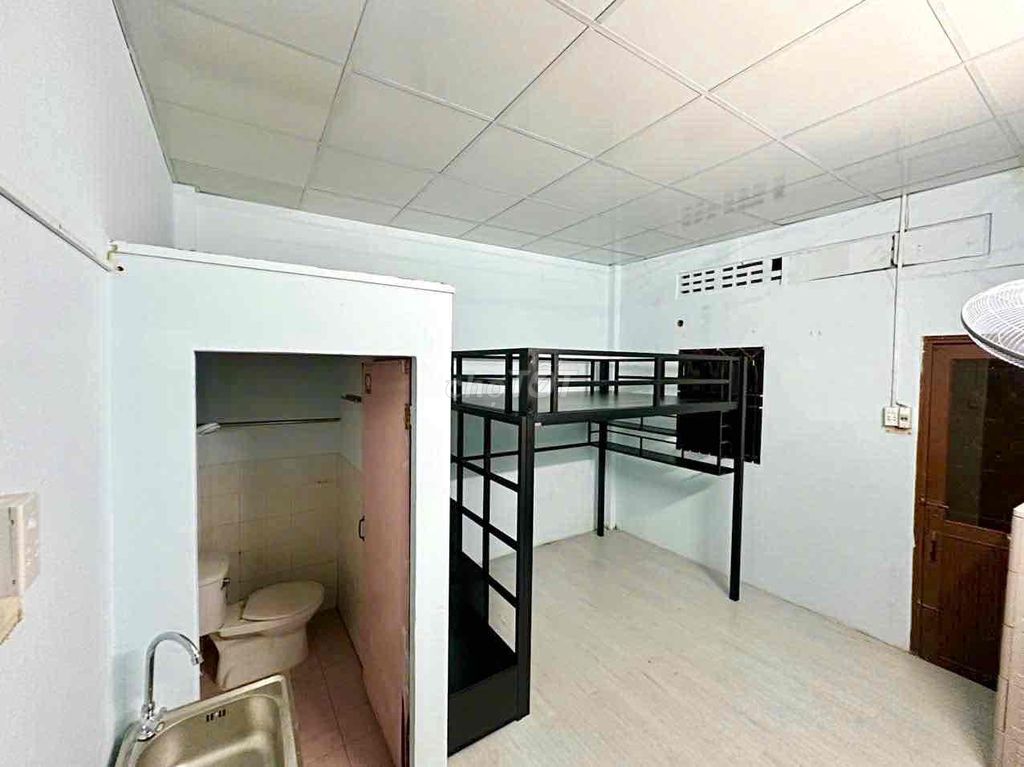 🏡 Phòng trọ gác thoáng rộng 25m² tại Bình Thạnh chỉ 2.9 triệu - Khu vực yên tĩnh, an ninh!