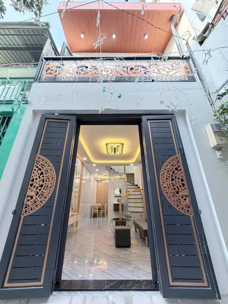 Nhà 30m² phường Tân Sơn Nhì giá 4.15 tỷ - Sổ hồng riêng, hoàn công đầy đủ!