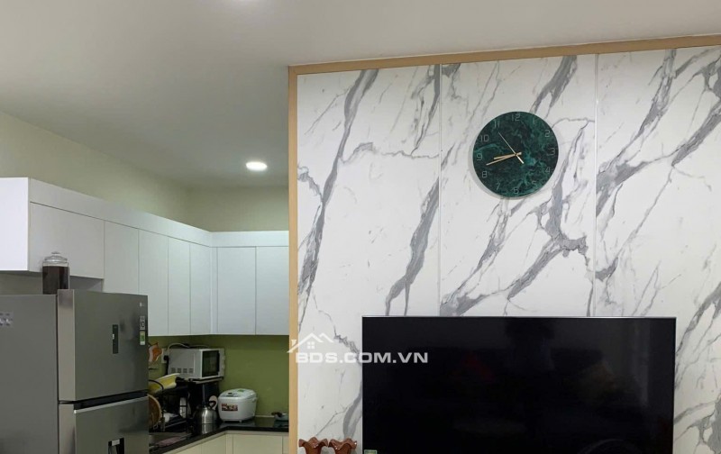 Chung cư Đặng Văn Ngữ, Phú Nhuận 100m² giá 15 triệu - Căn góc thông thoáng, đầy đủ nội thất!