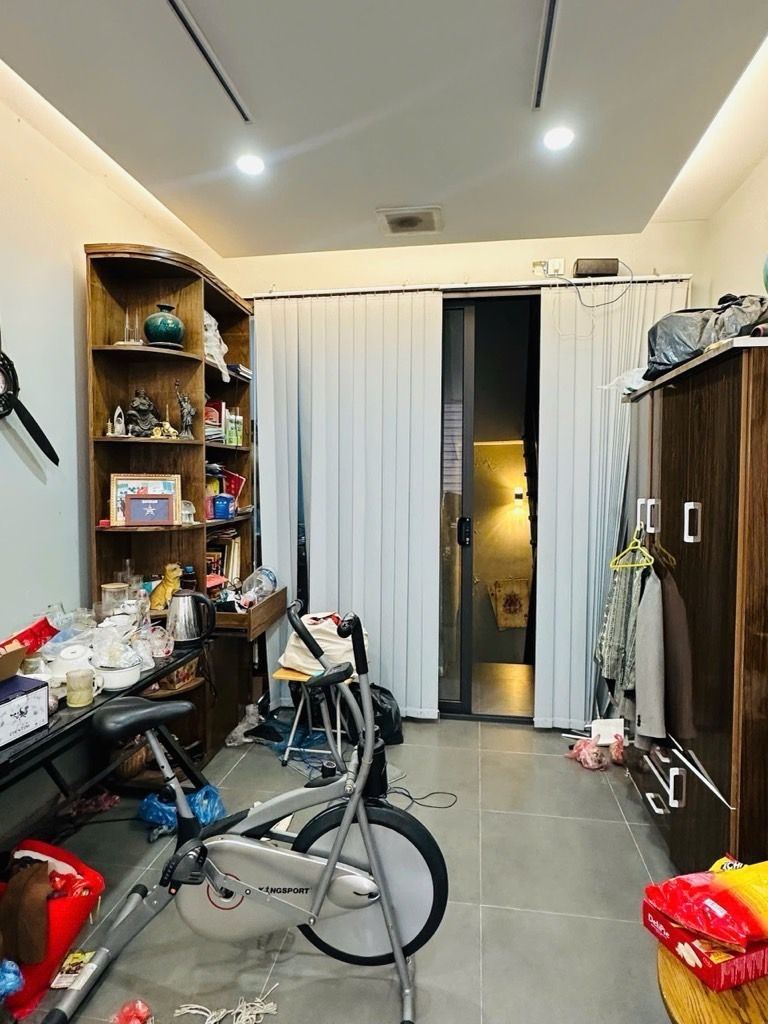 Nhà phố Quốc Tử Giám Đống Đa 37m² giá 17 tỷ - Mặt phố kinh doanh sầm uất!