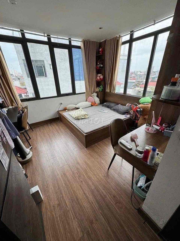 Cho thuê Room tại Đường Bạch Đằng, Quận Bình Thạnh, 28m² - Không gian thoáng đãng, tiện nghi đầy đủ!