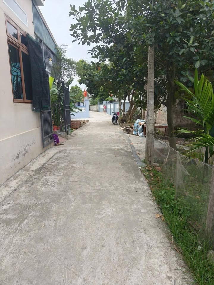 Đất thổ cư Quỳnh Hồng 138m² giá chỉ 7xx triệu - Lô góc đẹp, gần chợ và trường học!