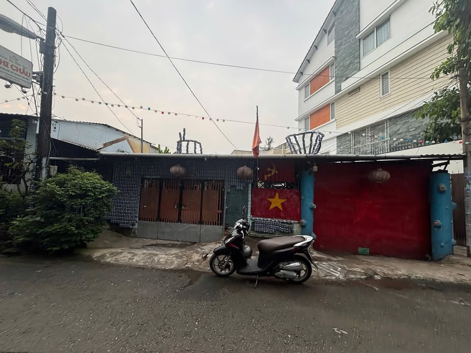 Cho thuê kho / Văn phòng công ty tại Q2, 500m² giá 40 triệu - Vị trí thuận lợi