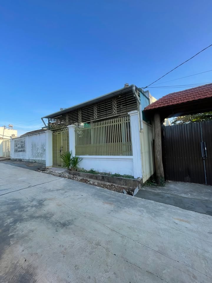 Đất nền hẻm Võ Văn Kiệt, Quận 1, 219m² giá 2.4 tỷ - Cơ hội đầu tư hấp dẫn!