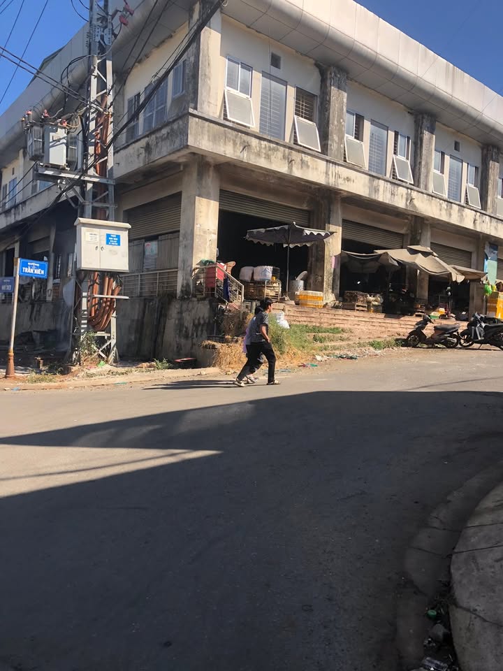 Đất thổ cư 245m² tại hẻm Nayder, Phường Phù Đổng, giá 3.05 tỷ - Gần chợ và bến xe!