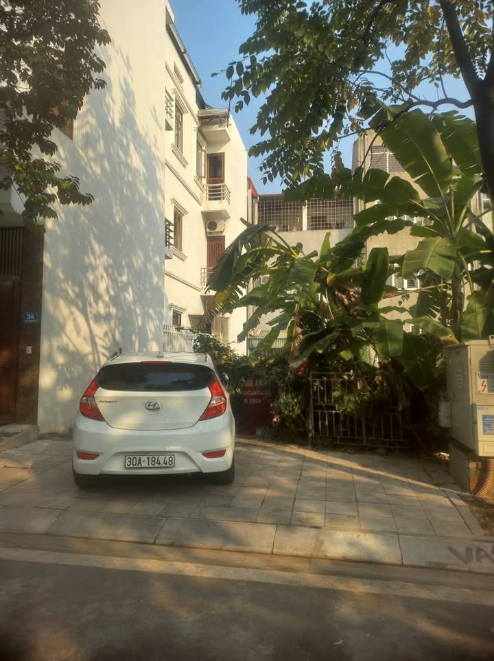 Đất nền KDC Tỉnh Uỷ, Vĩnh Yên 108m² giá 4.2 tỷ - Mặt tiền 6m, khu dân trí cao!