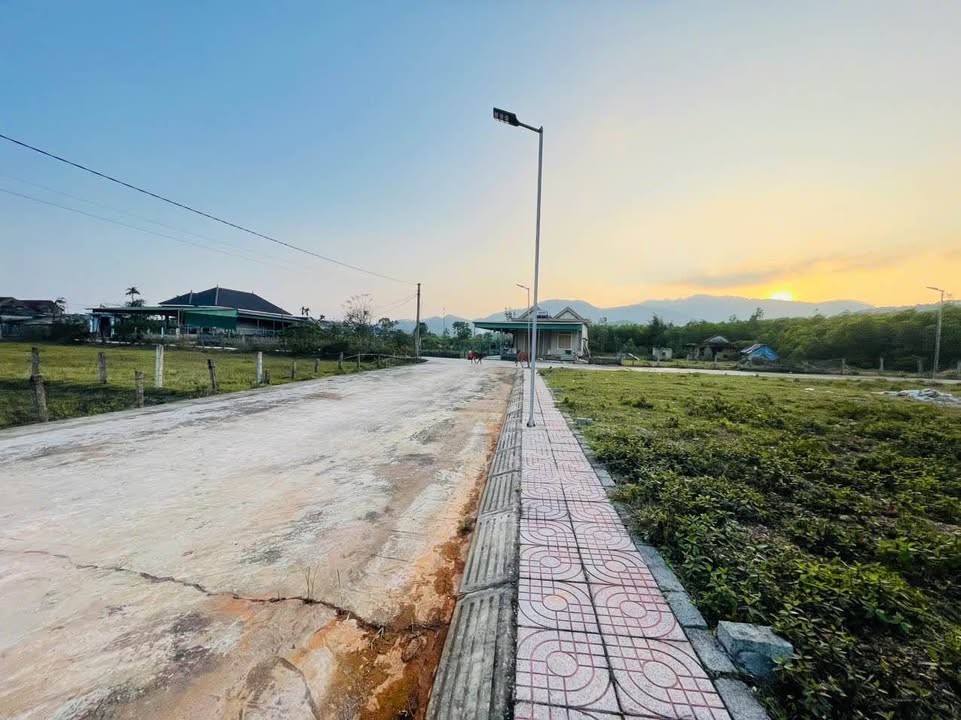 Đất thổ cư Xã Thạch Xuân 2224m² giá 5.56 tỷ - Cơ hội đầu tư tuyệt vời!