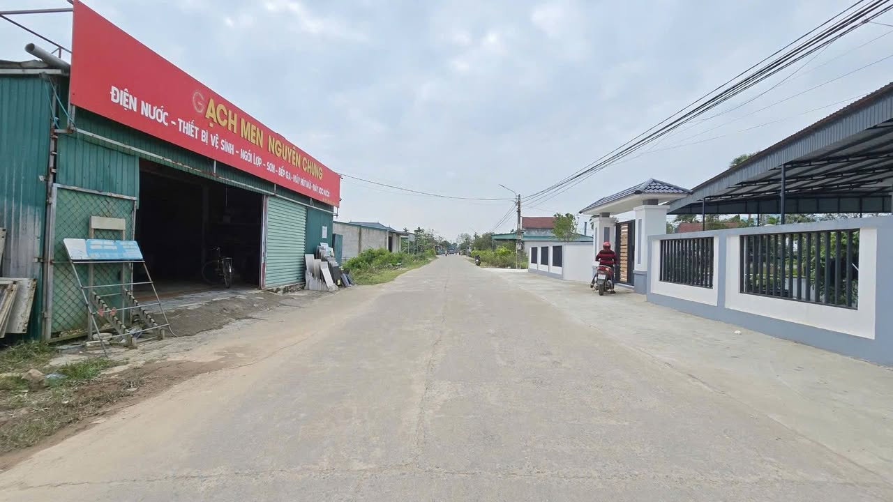 Đất mặt đường TDP Tân Hòa 1, Thạch Hà 190m² giá 2.5 tỷ - Vị trí đẹp kinh doanh thuận lợi!