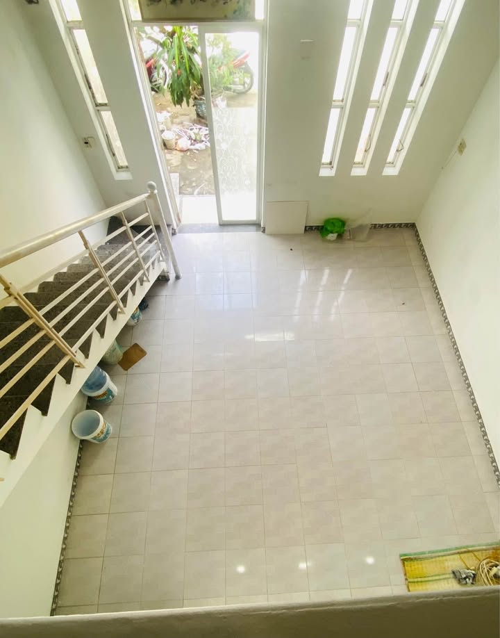 Nhà phố Tô Hiệu, Đà Nẵng 90m² giá 4 tỷ - Kiệt ô tô đổ cửa, vào ở ngay!