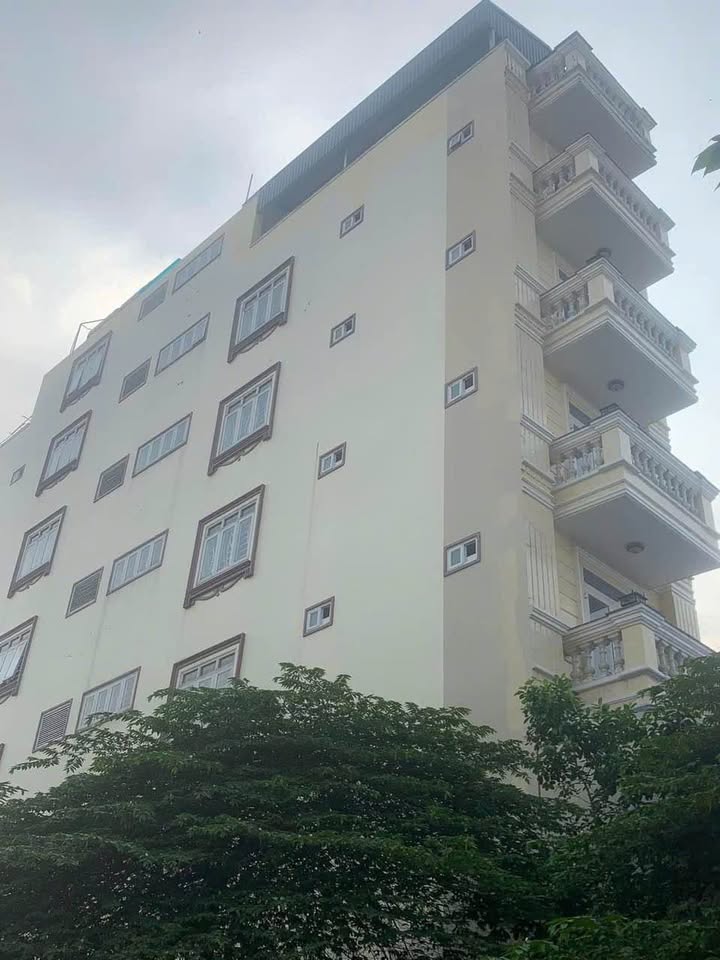 Căn hộ chung cư P16 Quận 8 210m² giá 27 tỷ - Đầu tư sinh lời ngay!