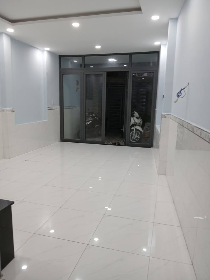 Nhà cho thuê hẻm 3 gác Cộng Hoà, 76m² chỉ 13 triệu - Nhà mới vào ở ngay!